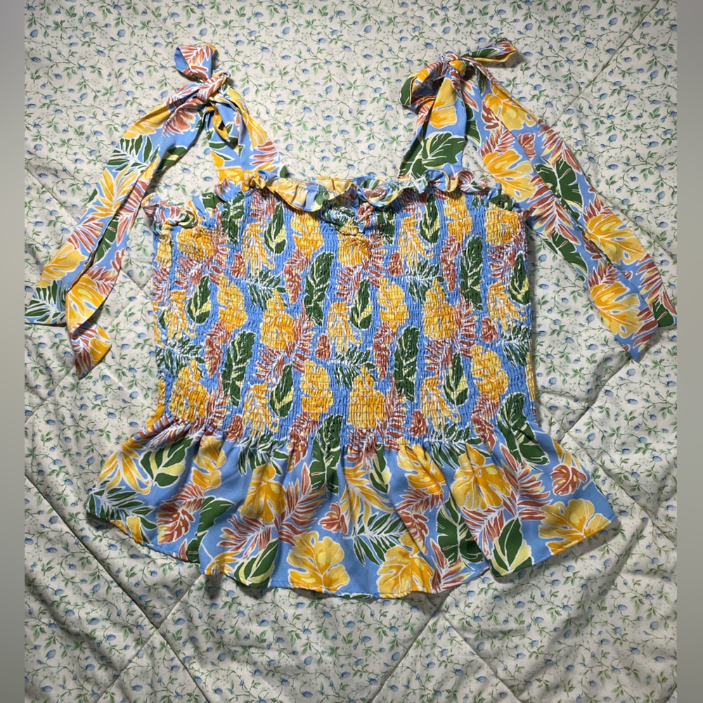 Leaf print Smocked Tank Top